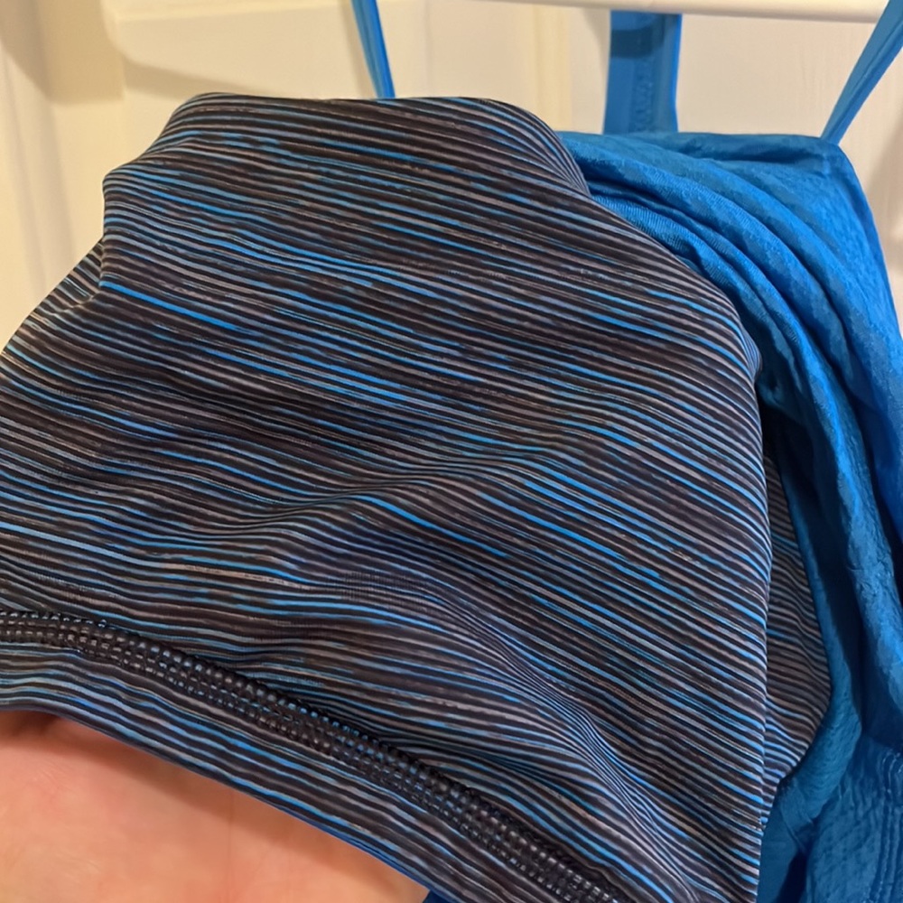 Lululemon Performance Tank With Built In Sportsbra - image 6